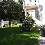 Villa Mala